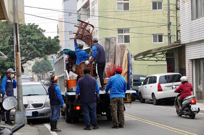 清運大型家具木頭椅