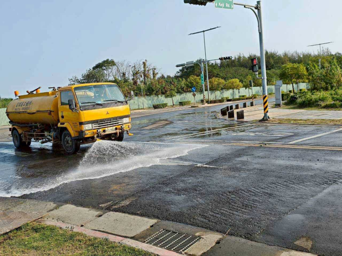 道路洗街抑制揚塵