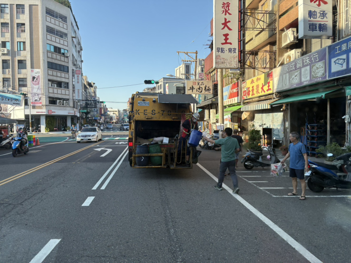 清潔隊值勤照片