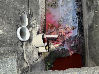 染紅溝渠-1