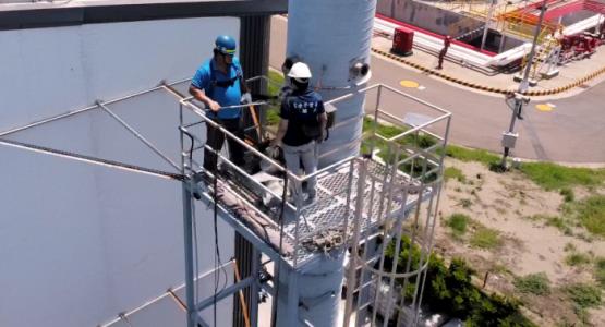 執行排放管道廢氣採樣檢測